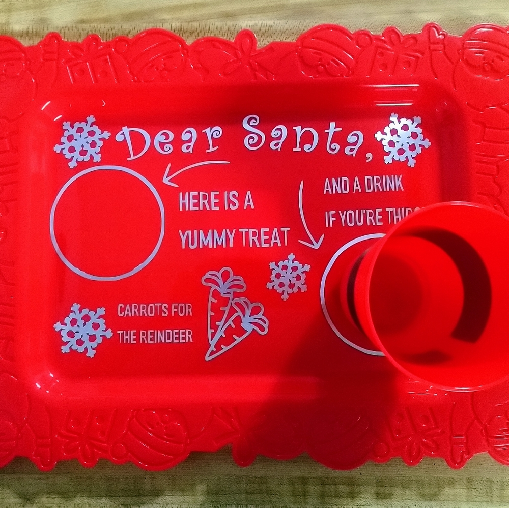 Santa Cookies & Milk tray w/cup